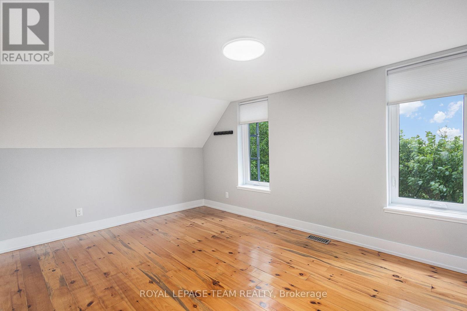 384 Richmond Road