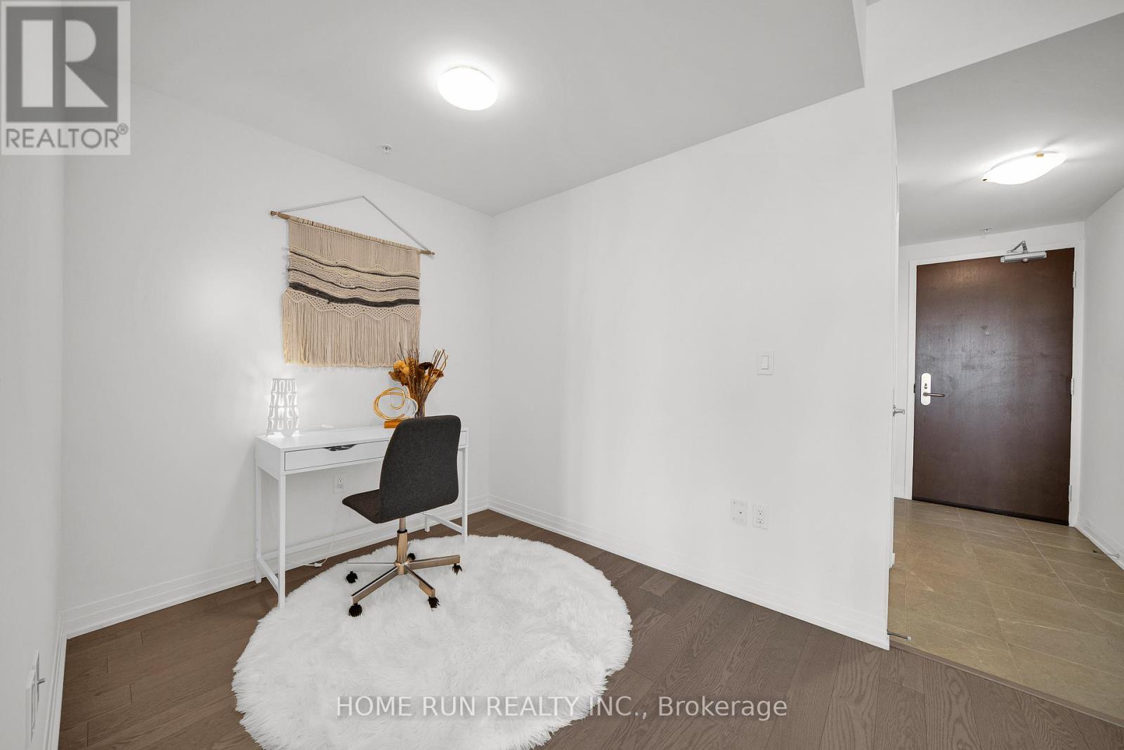 1903 - 805 Carling Avenue