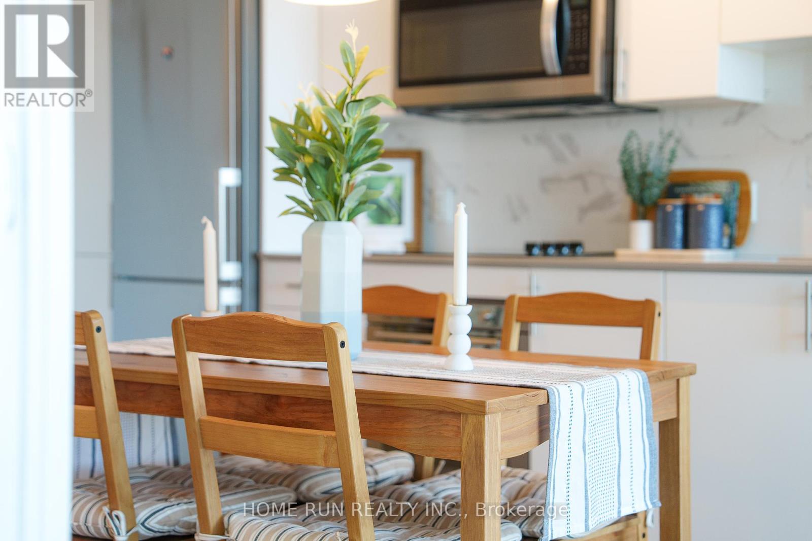 1903 - 805 Carling Avenue