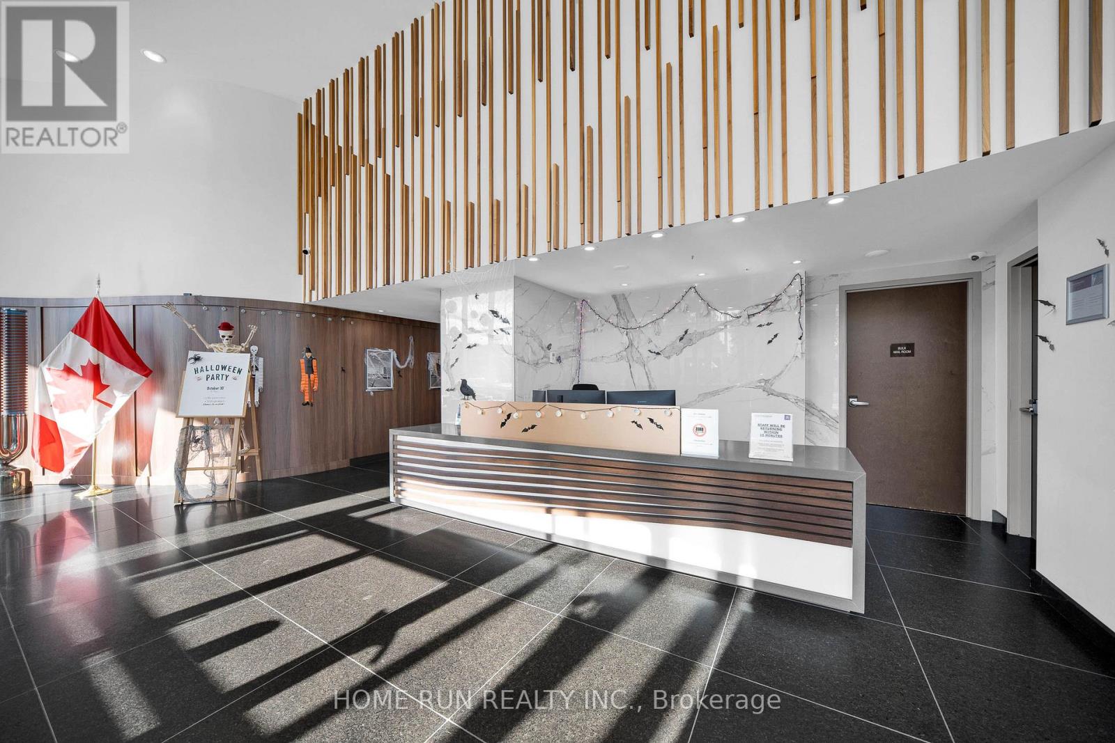 1903 - 805 Carling Avenue