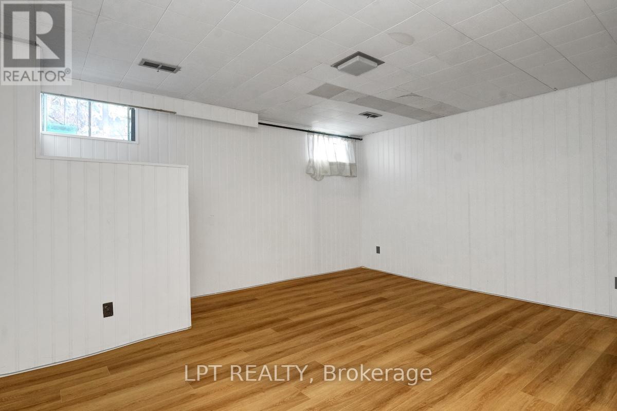 151 Oakridge Boulevard