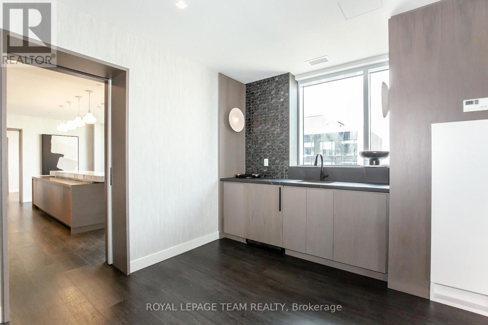 501 - 560 Rideau Street