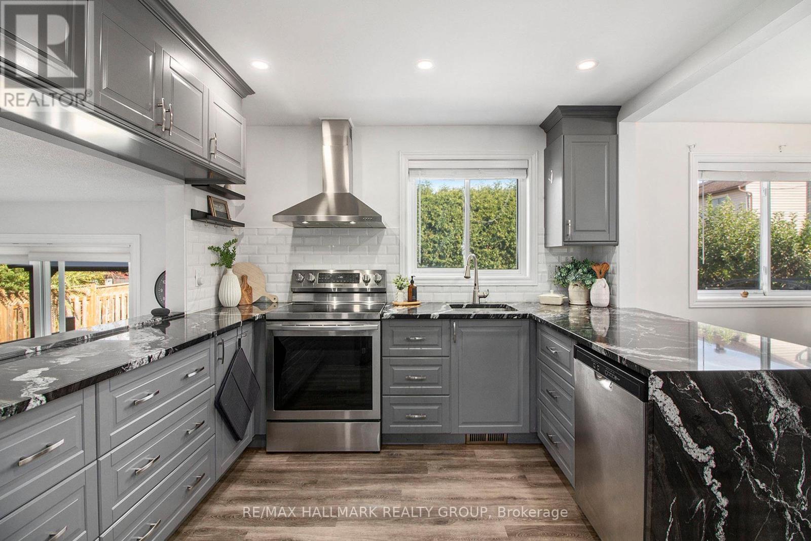 1118 Chateau Crescent