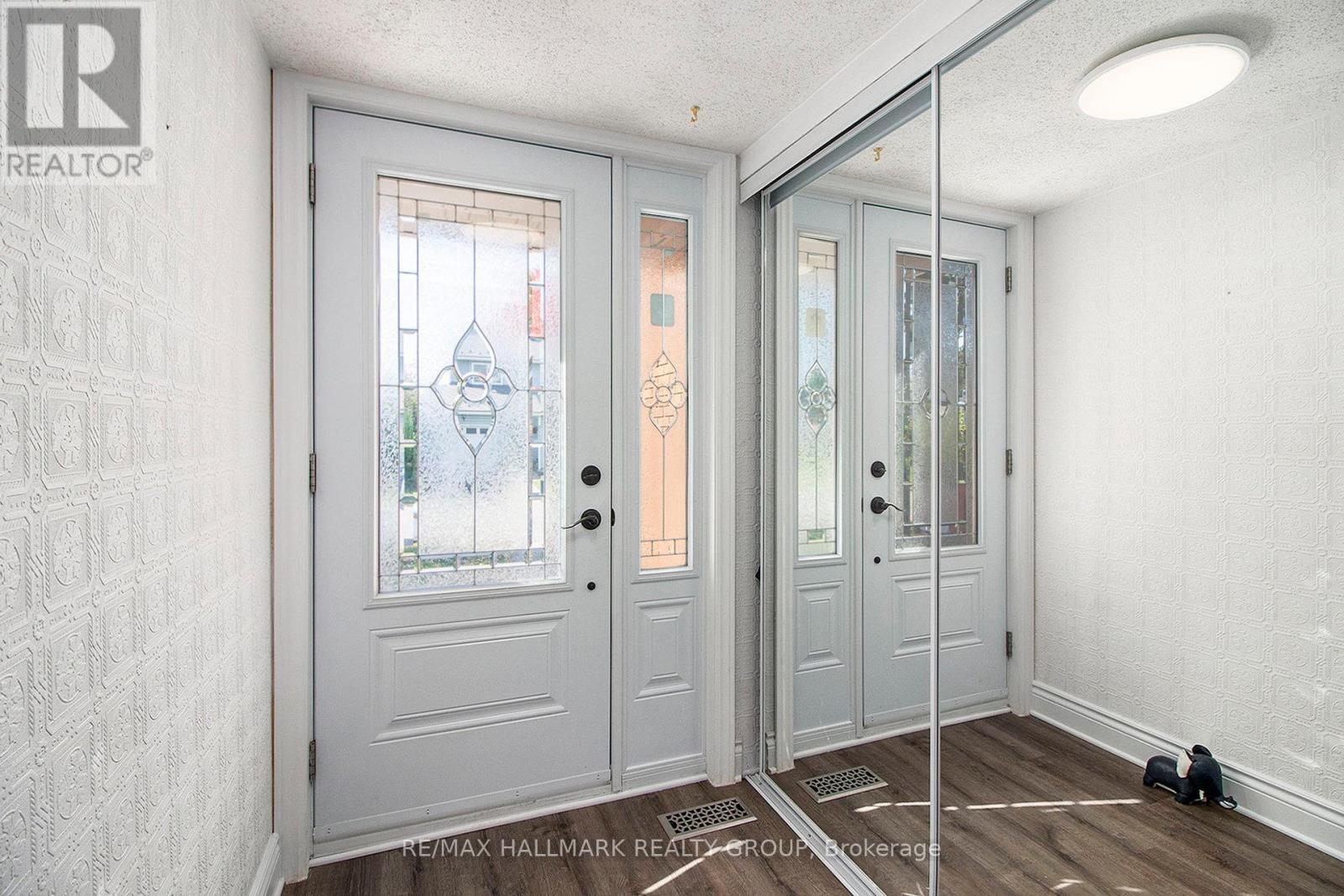 1118 Chateau Crescent