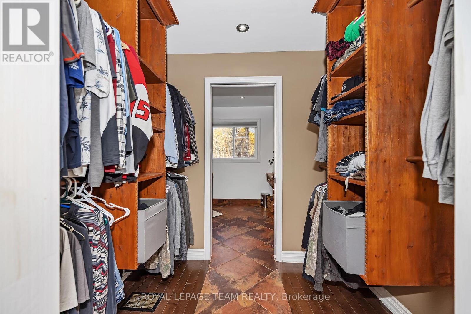 1115 Des Cerisiers Street