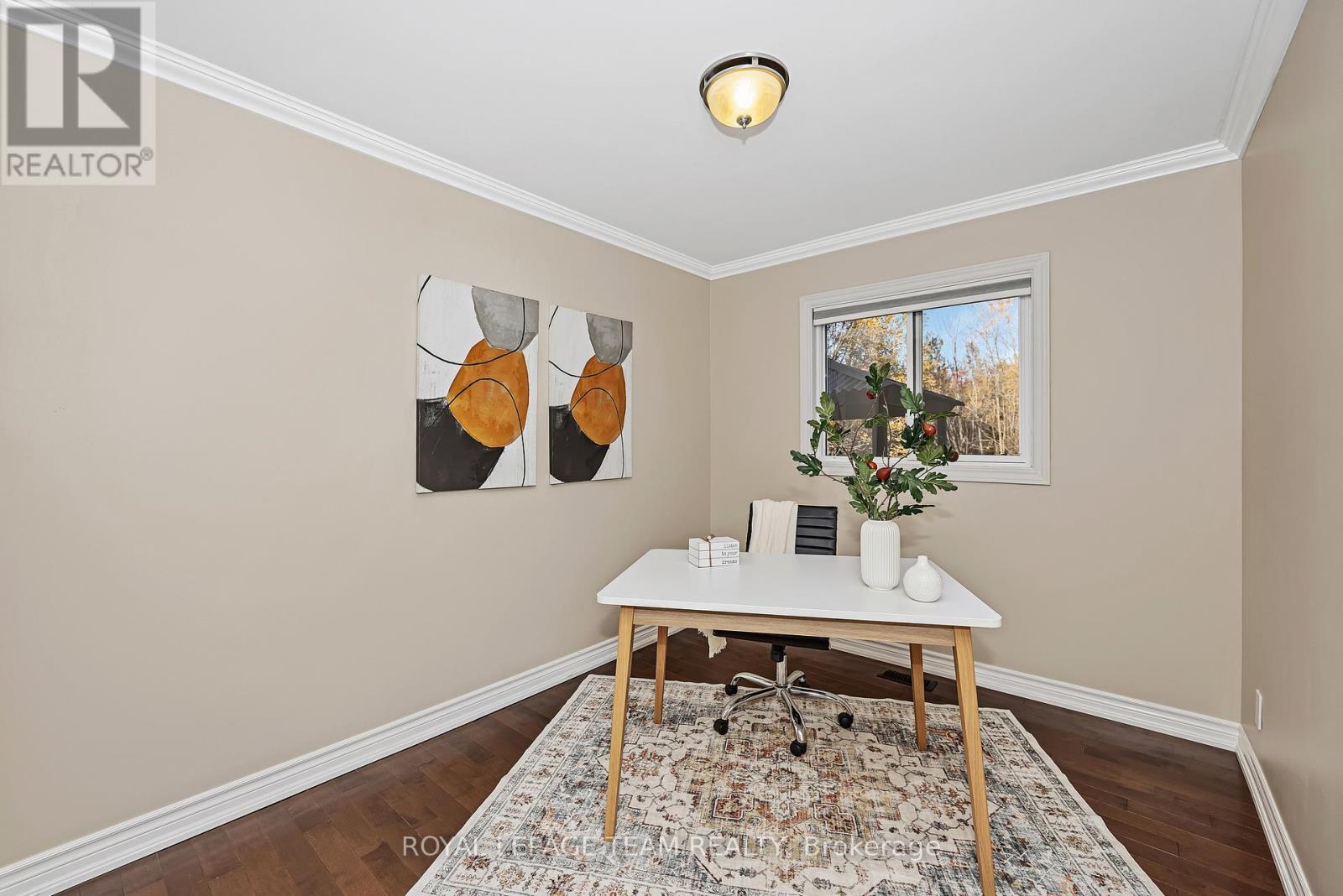1115 Des Cerisiers Street