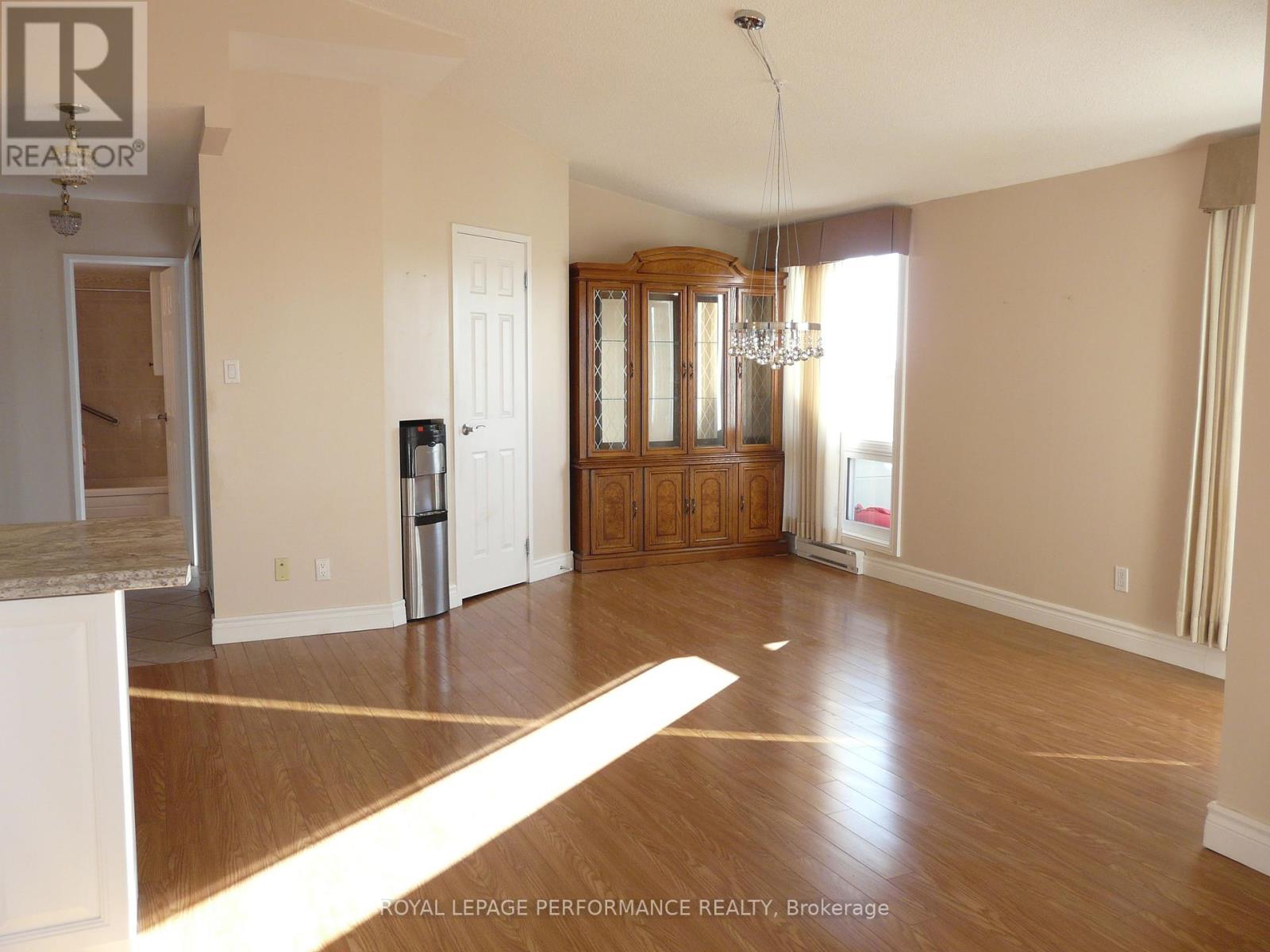 Penthouse 2 - 158c Mcarthur Avenue