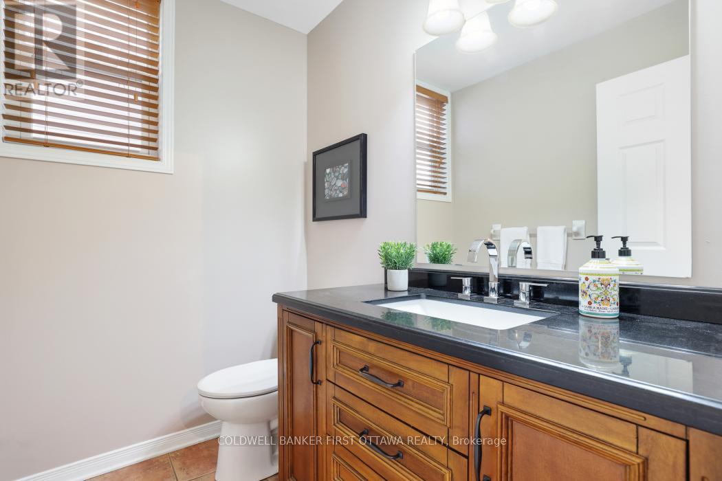 104 Streamside Crescent