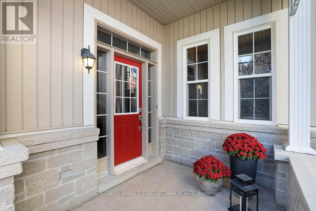 104 Streamside Crescent