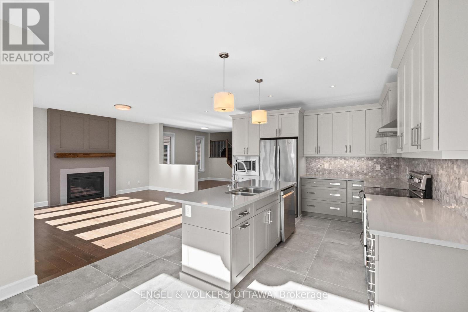 122 Helen Rapp Way