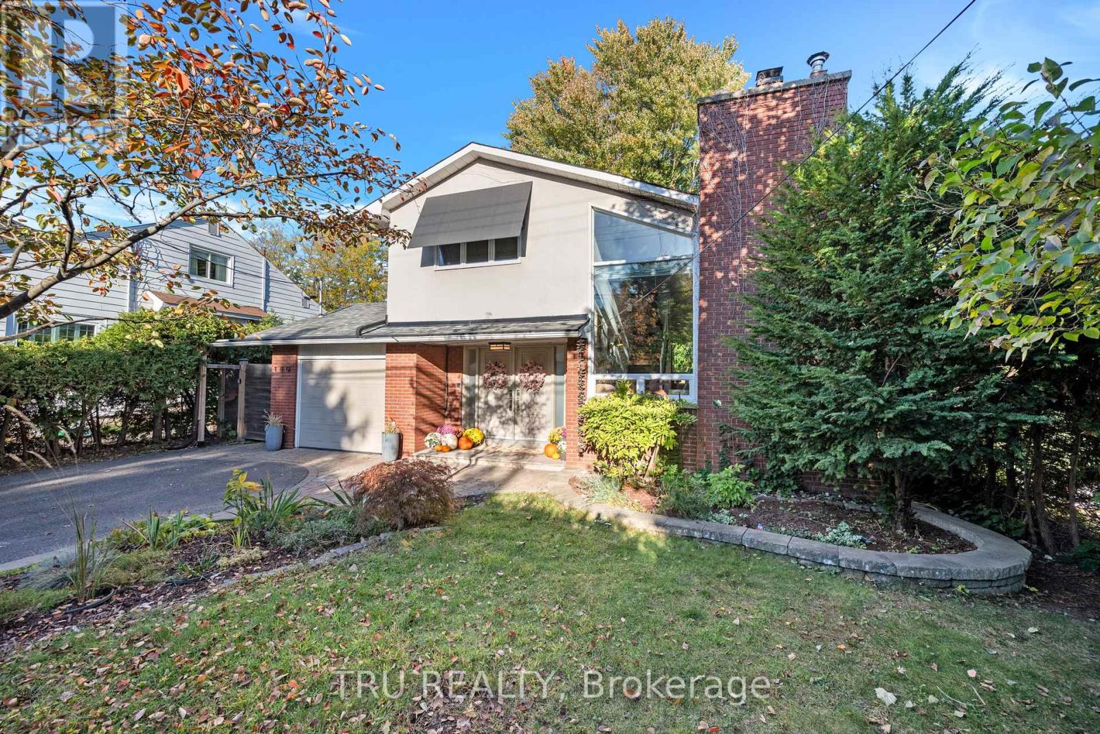 189 St Laurent Boulevard