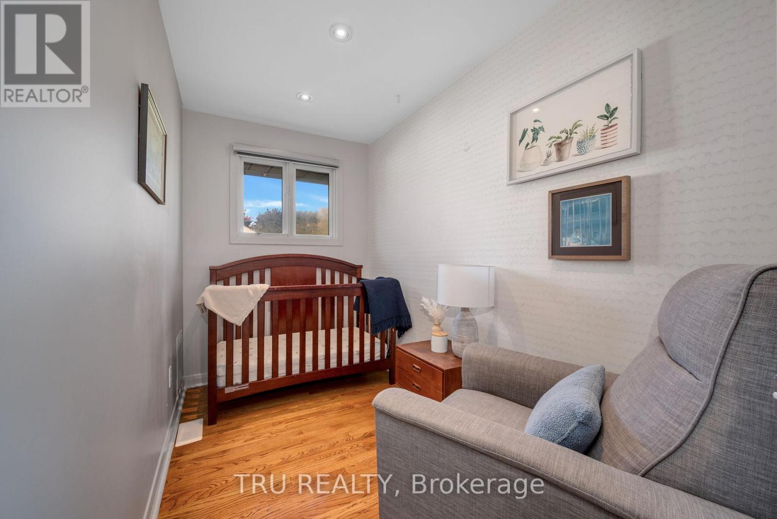 189 St Laurent Boulevard
