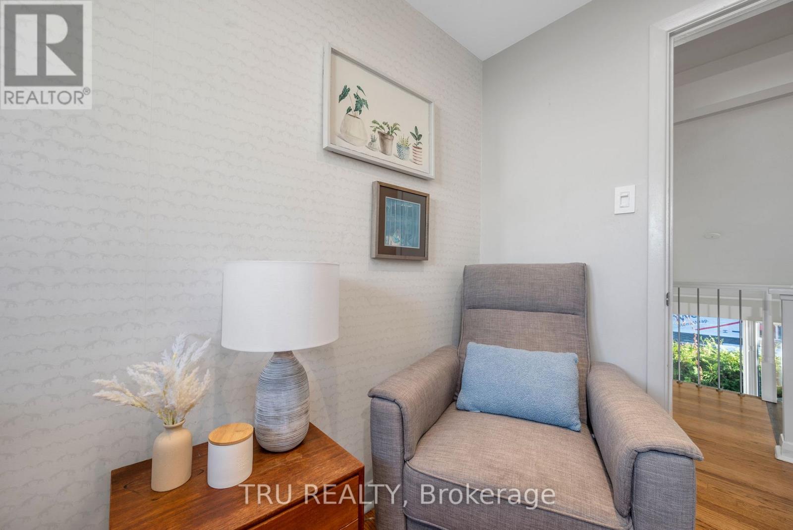 189 St Laurent Boulevard