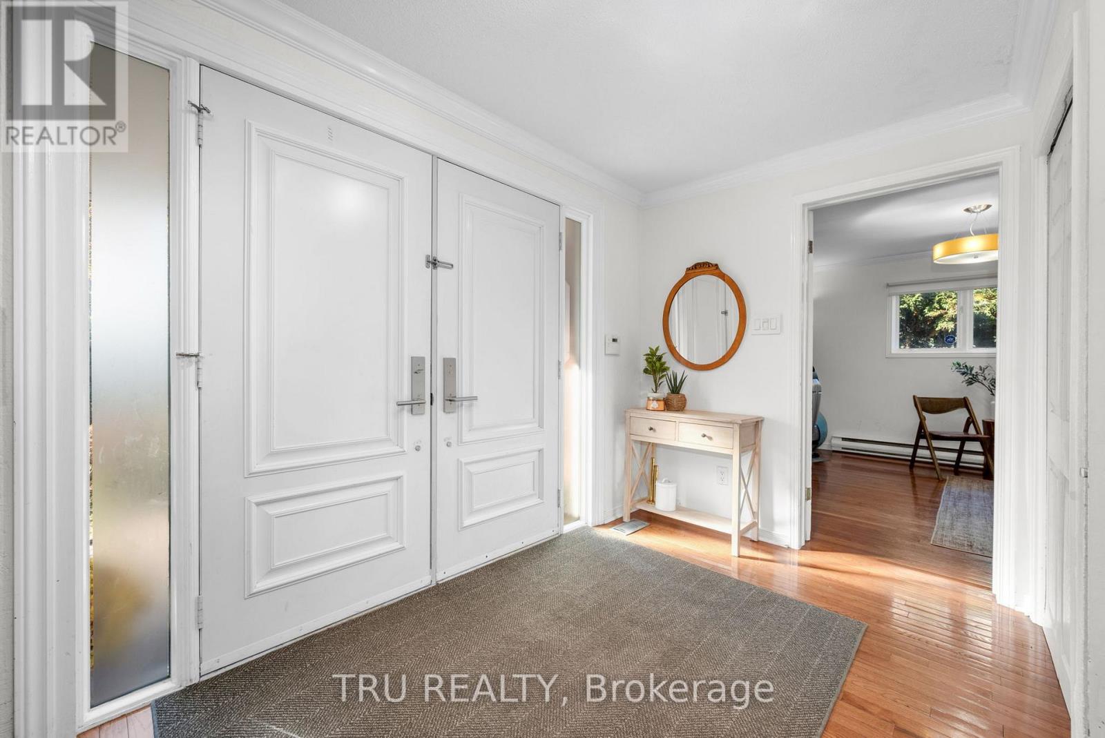 189 St Laurent Boulevard