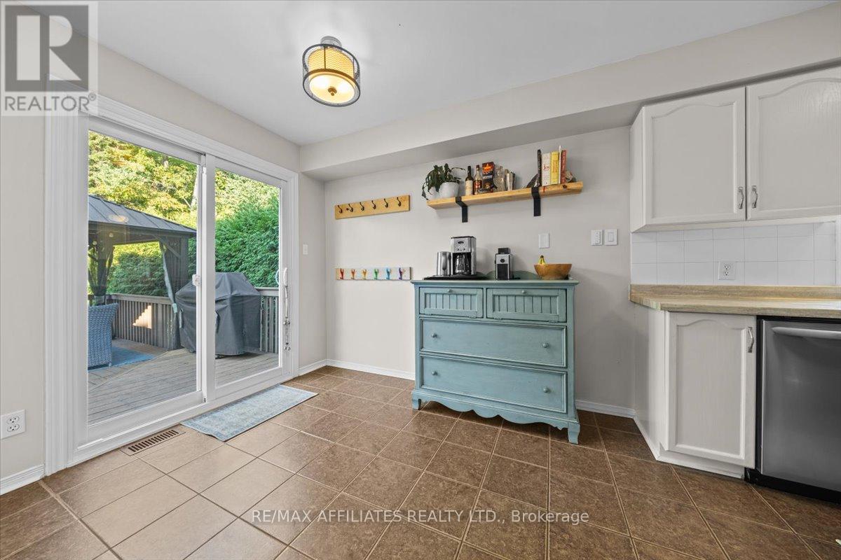 93 Springcreek Crescent