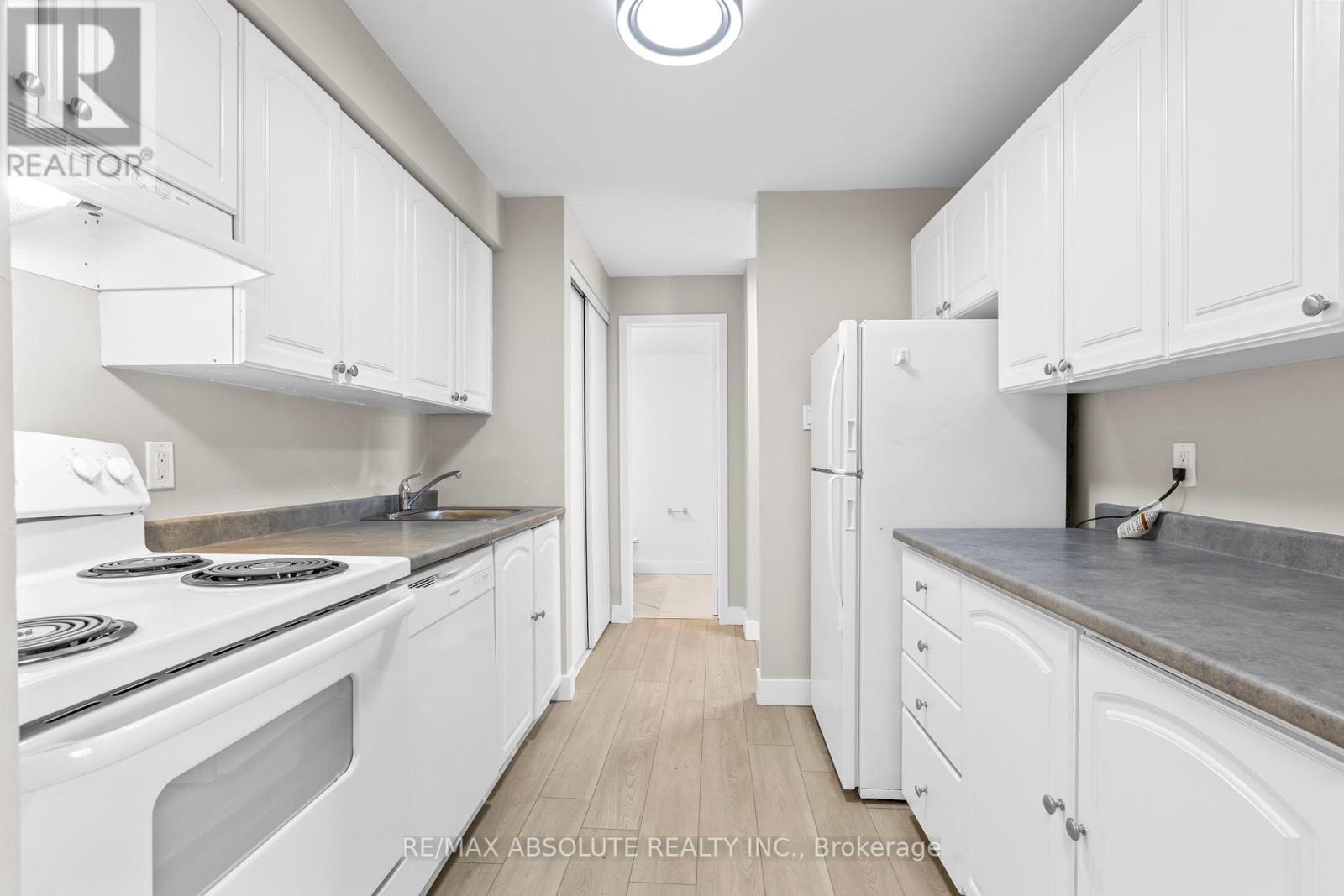 73b - 750 St Andre Drive