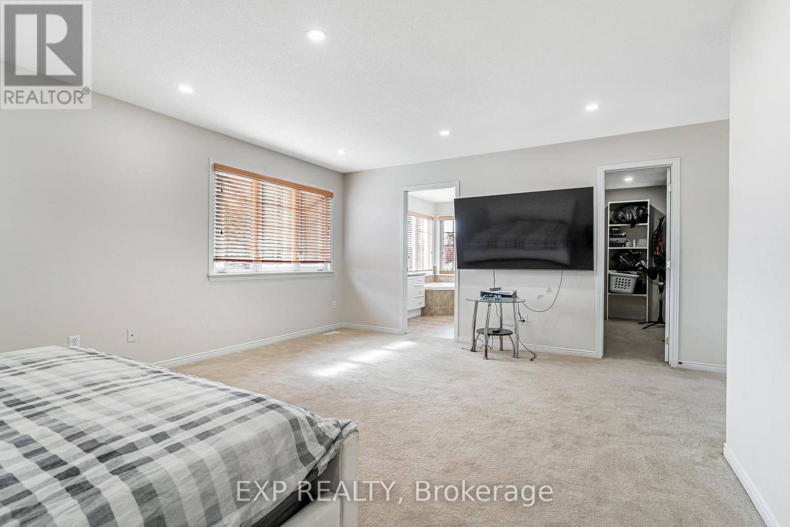423 Dundonald Drive