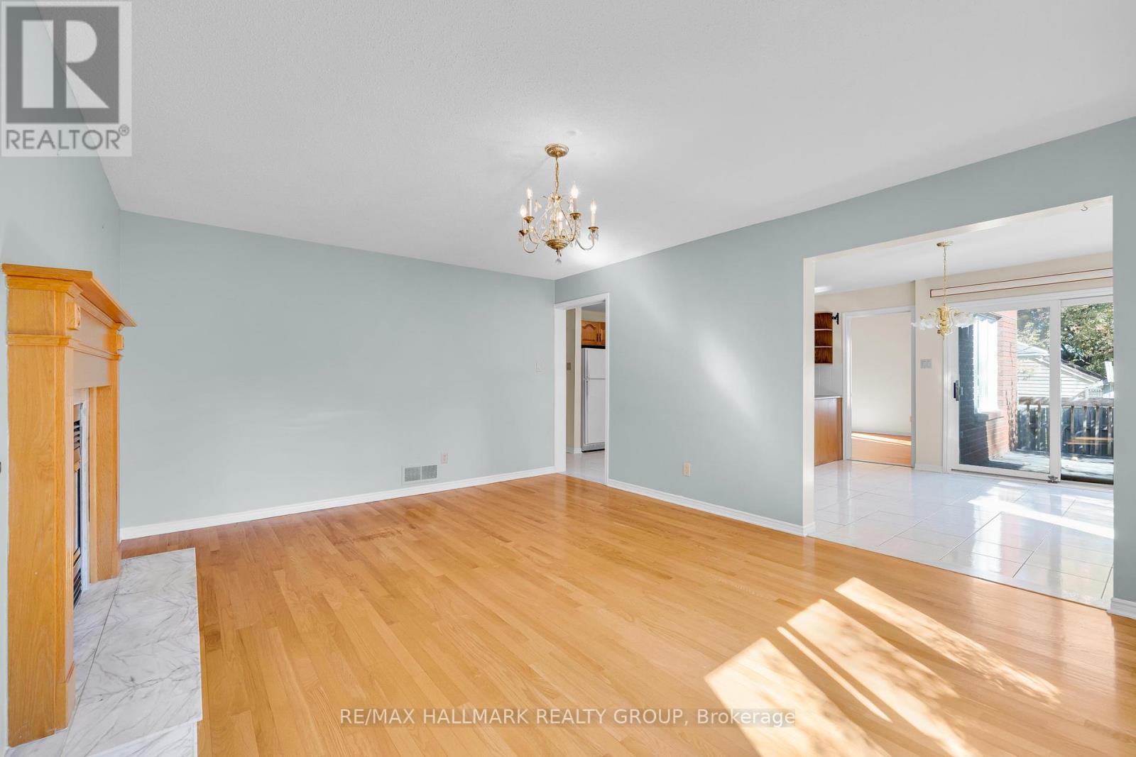 1396 Larose Avenue