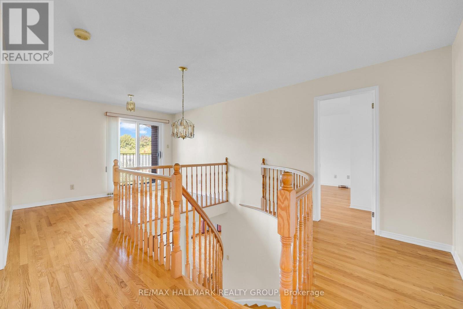 1396 Larose Avenue