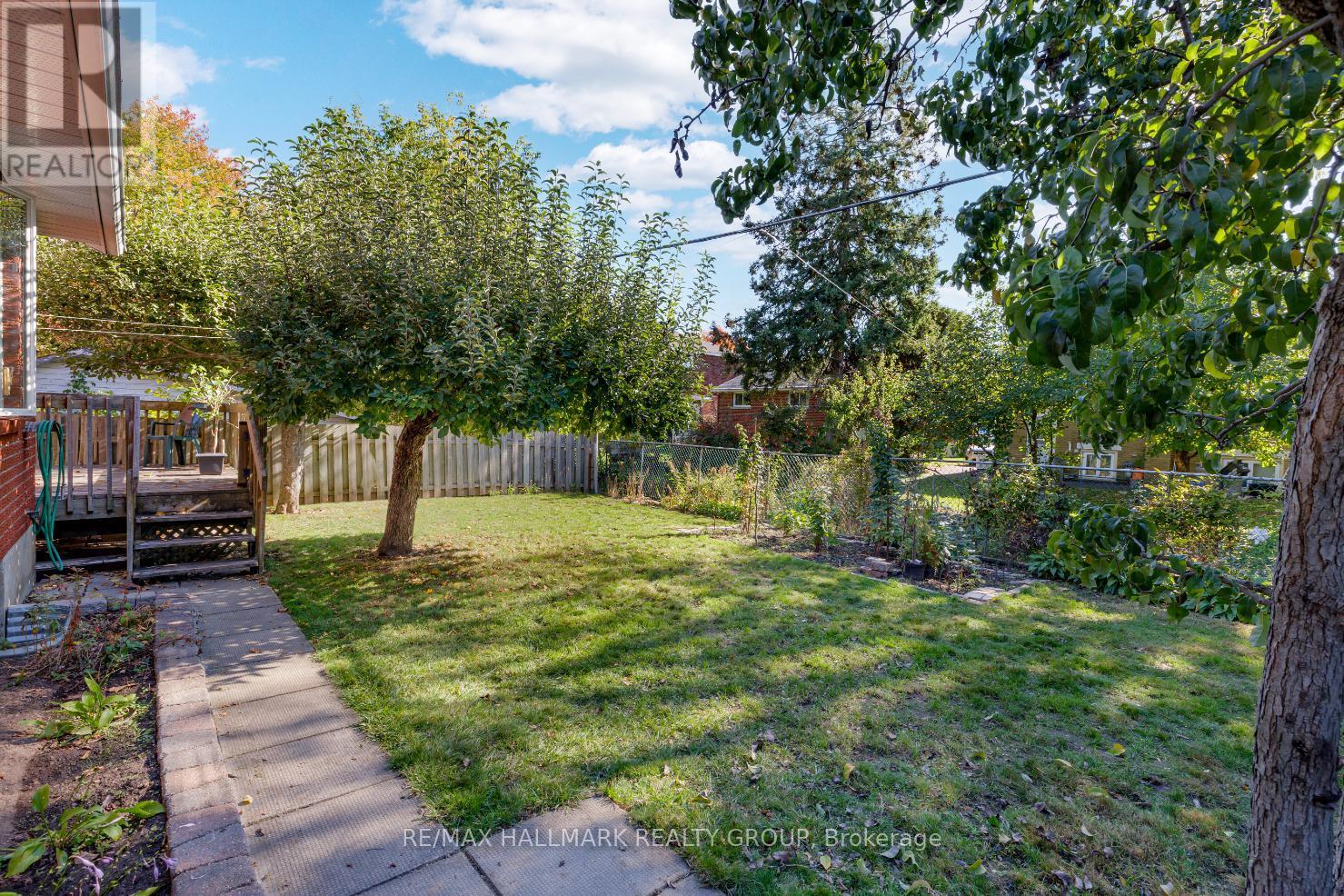 1396 Larose Avenue