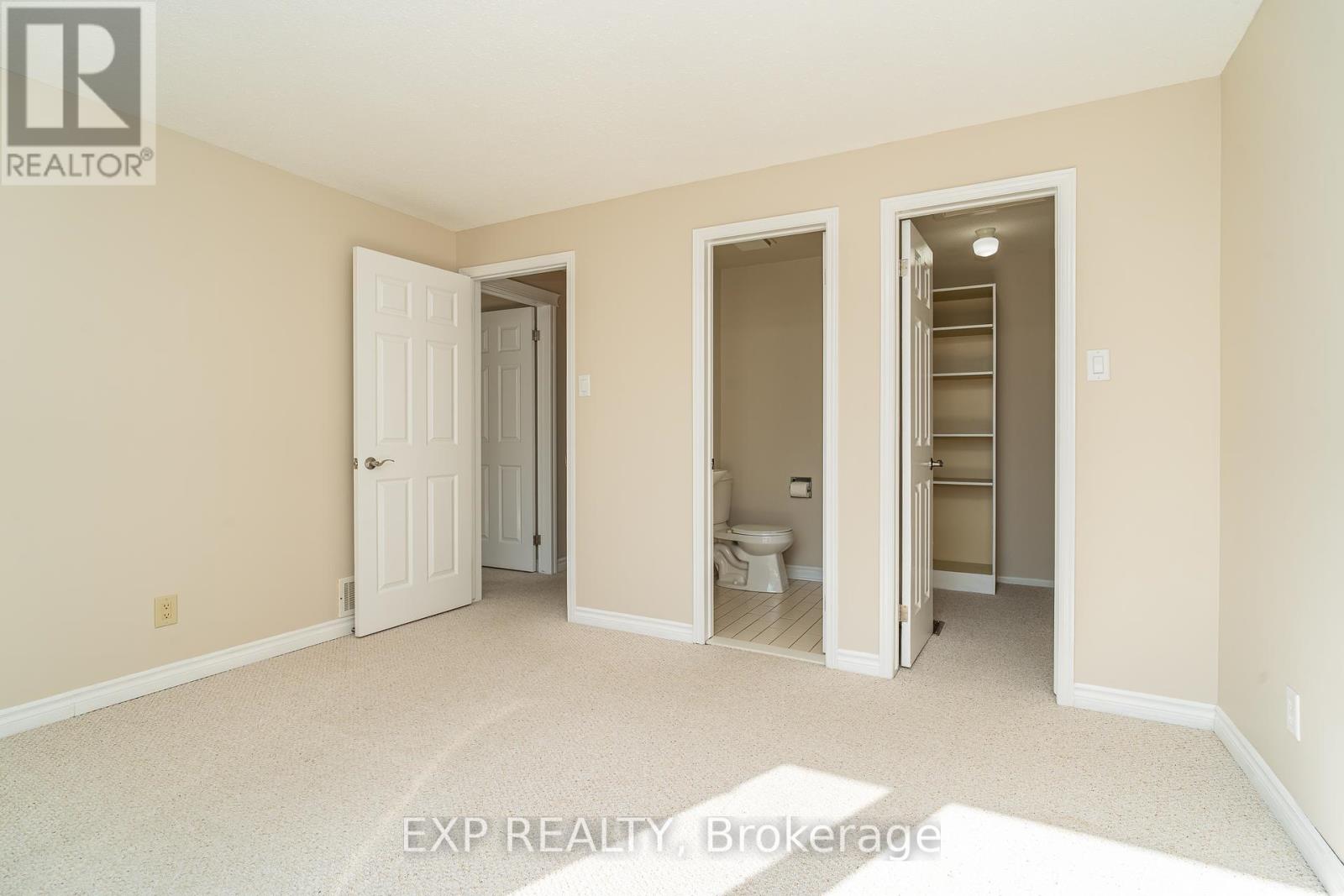32 Maple View Crescent