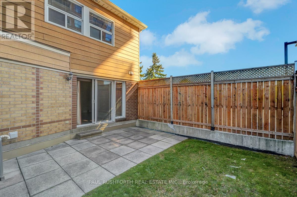 216 Forward Avenue