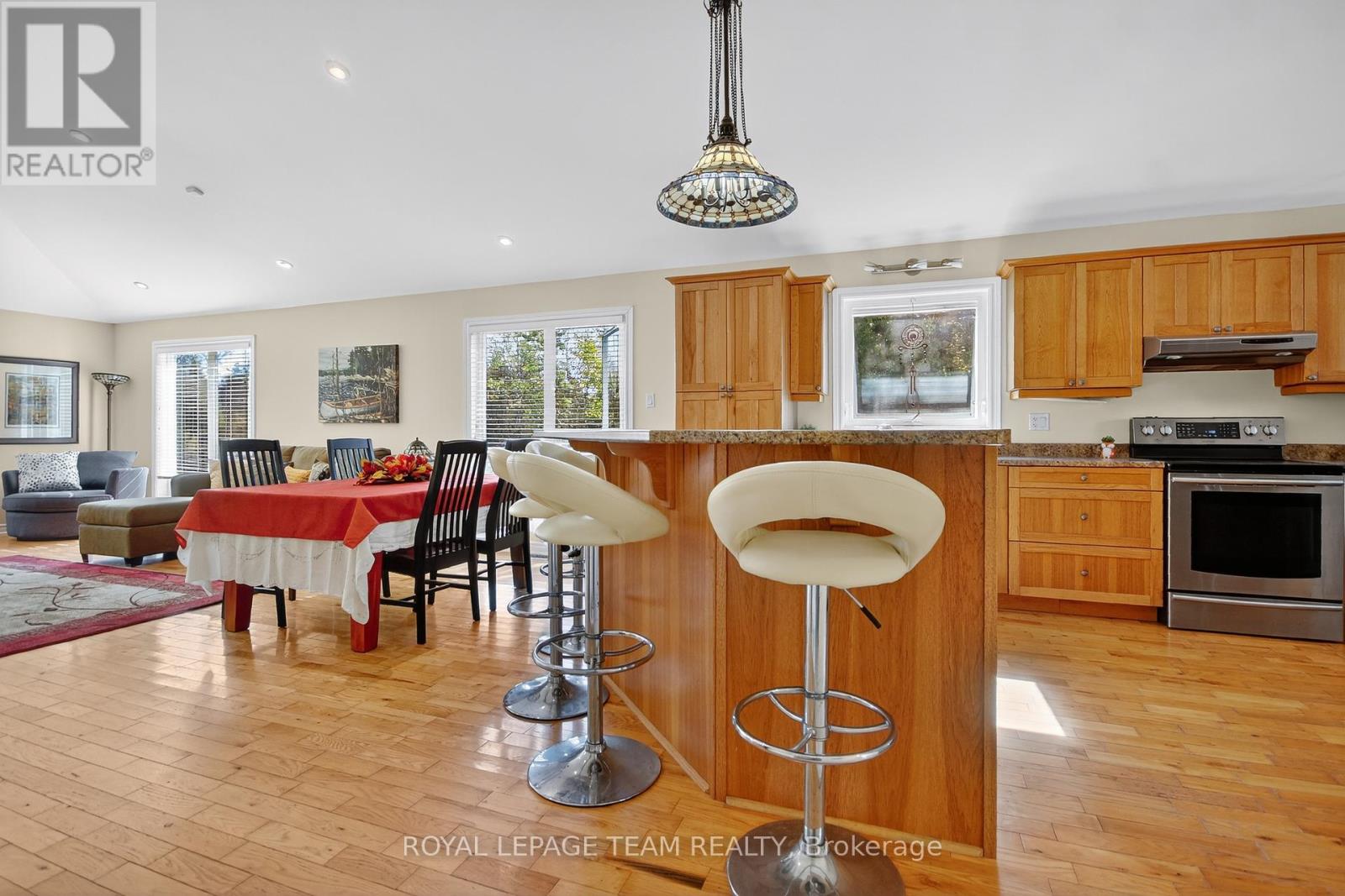 380 Brunton Side Rd, R.r. #3 Side Road
