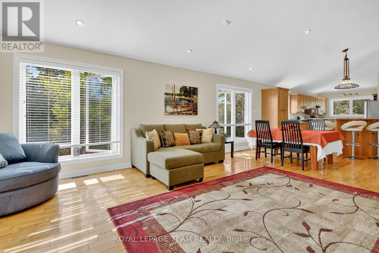 380 Brunton Side Rd, R.r. #3 Side Road