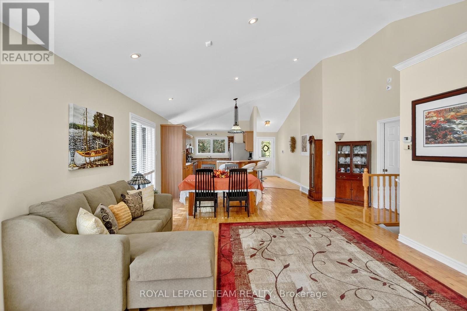 380 Brunton Side Rd, R.r. #3 Side Road