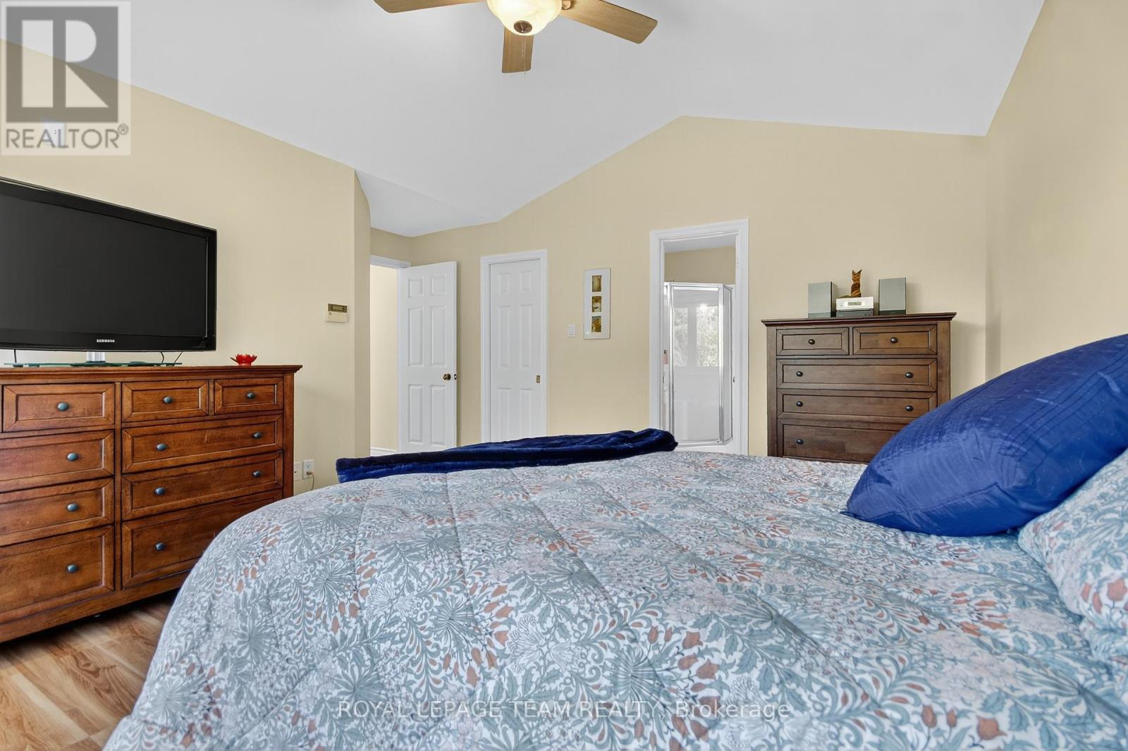 380 Brunton Side Rd, R.r. #3 Side Road
