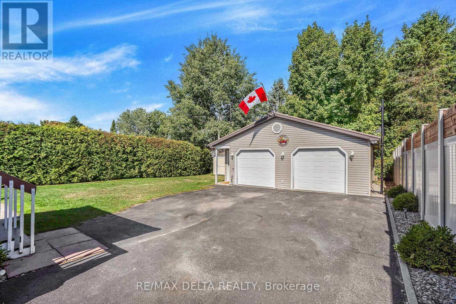 65 Bernard Crescent