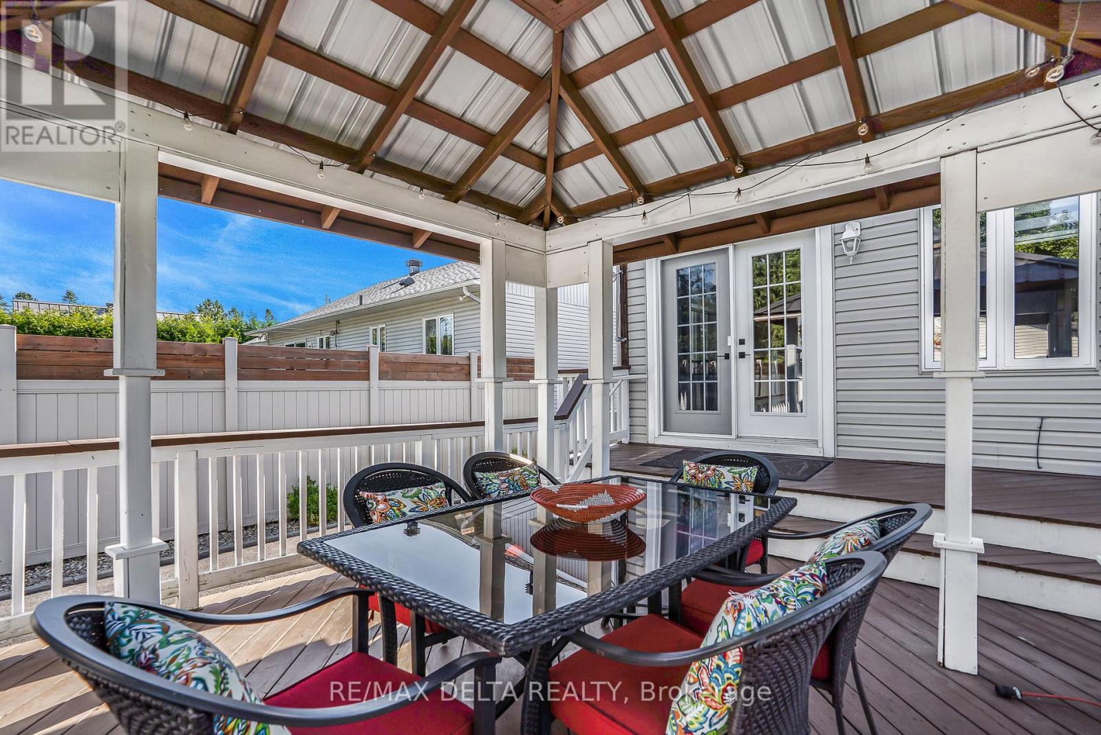 65 Bernard Crescent