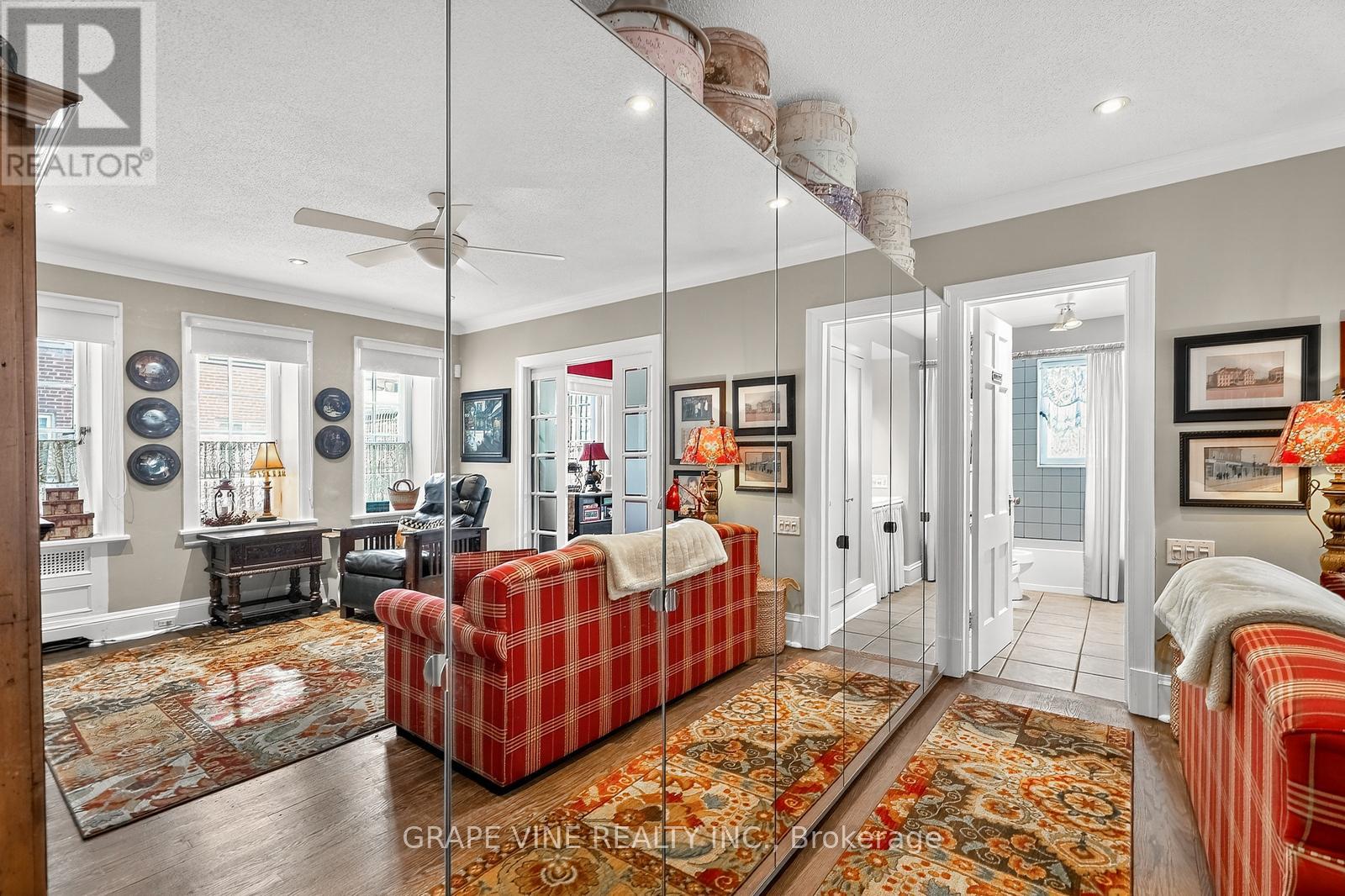 1d - 260 Metcalfe Street
