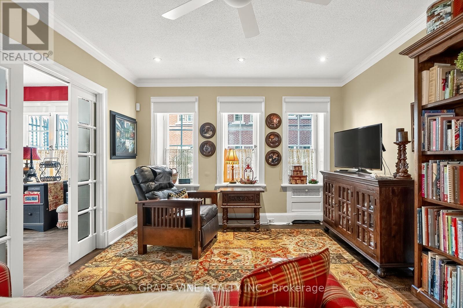 1d - 260 Metcalfe Street