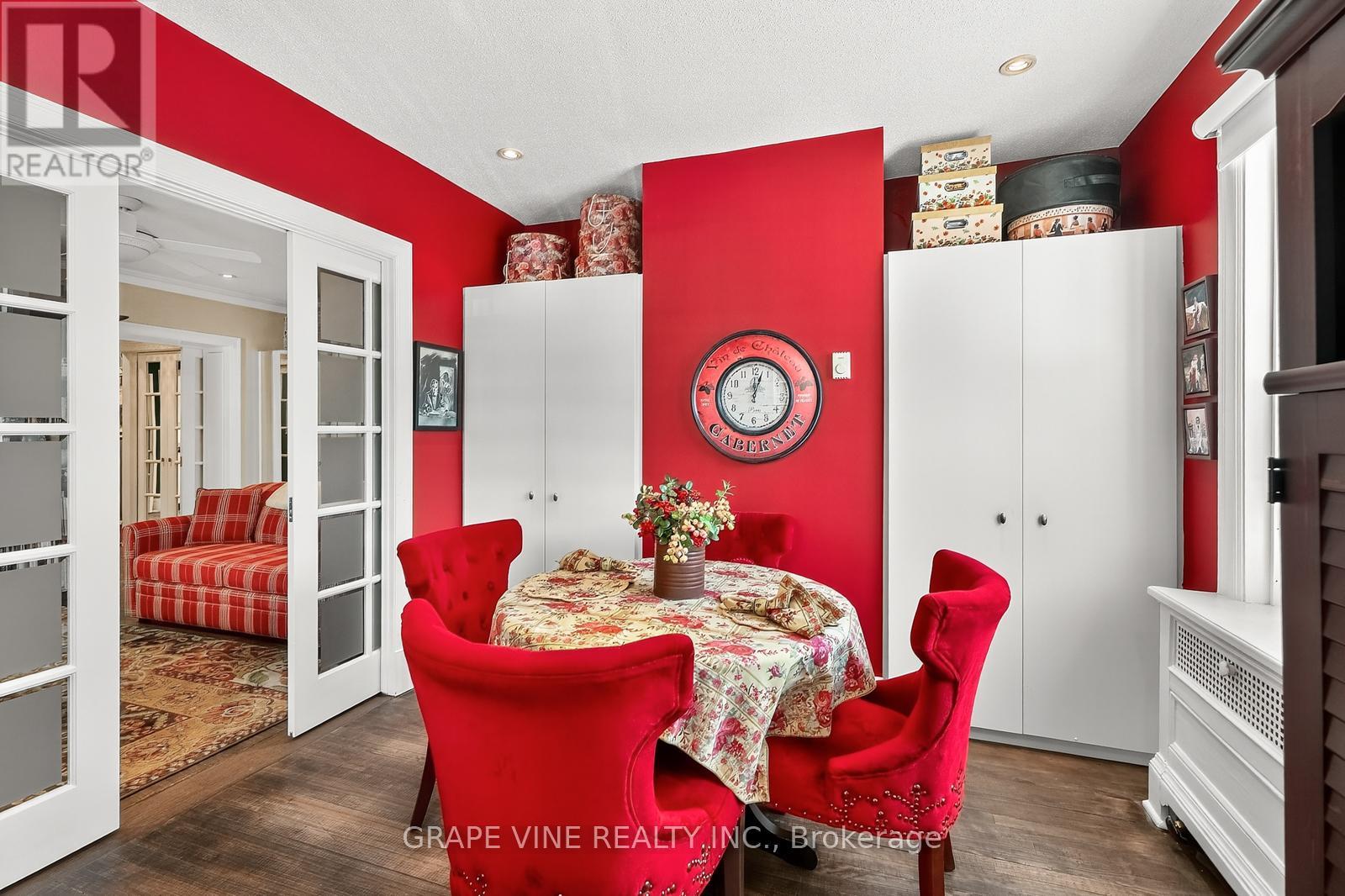 1d - 260 Metcalfe Street