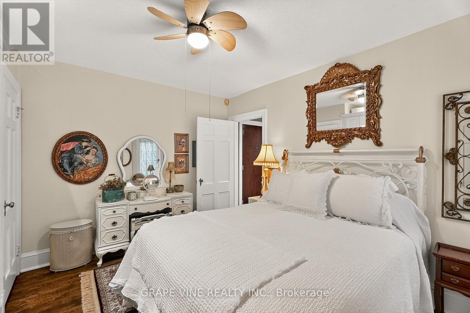 1d - 260 Metcalfe Street