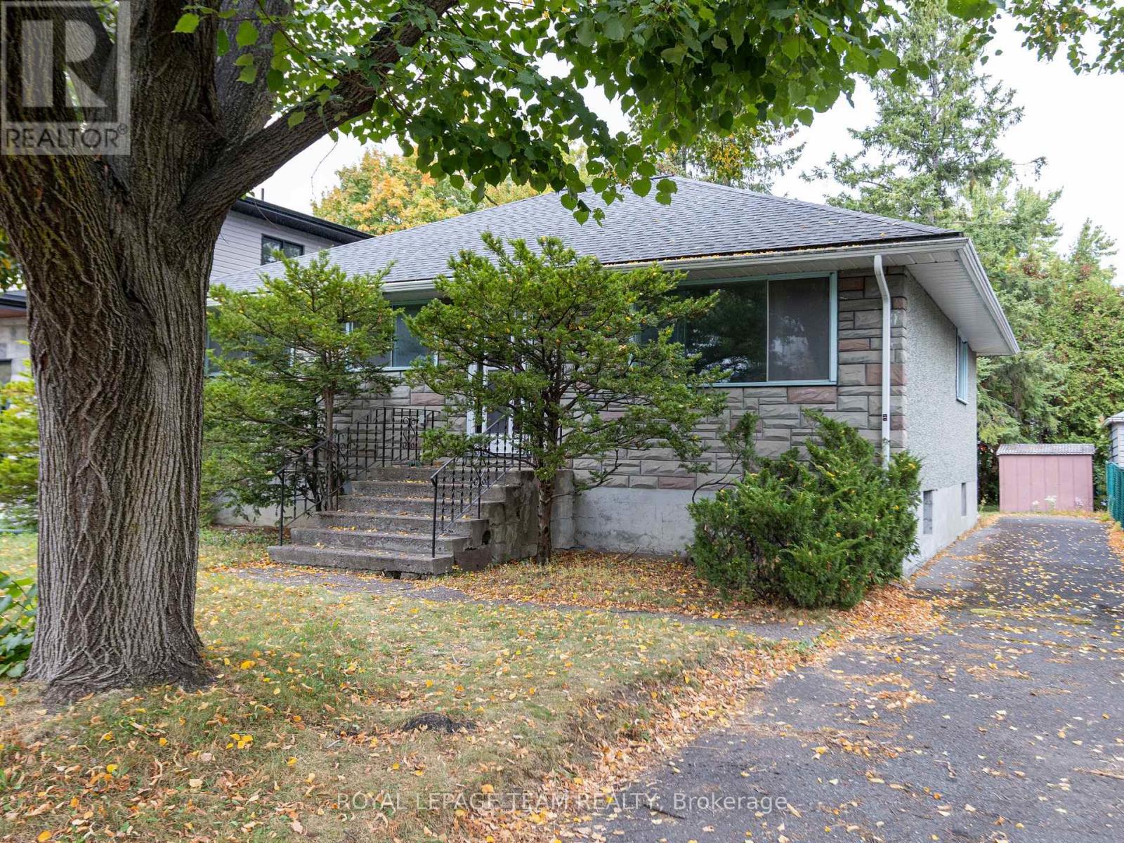 1231 Ridgemont Avenue