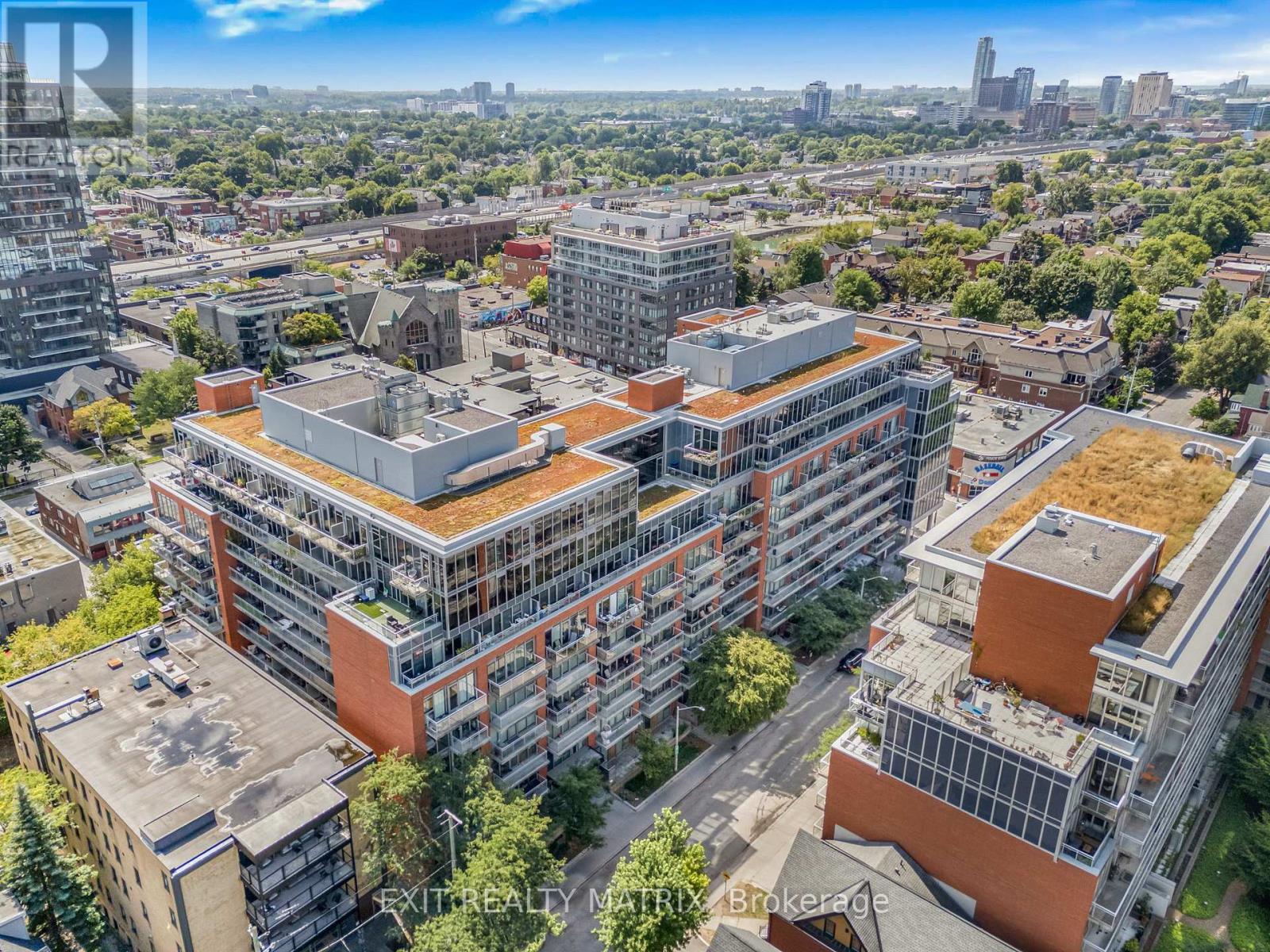 749 - 340 Mcleod Street