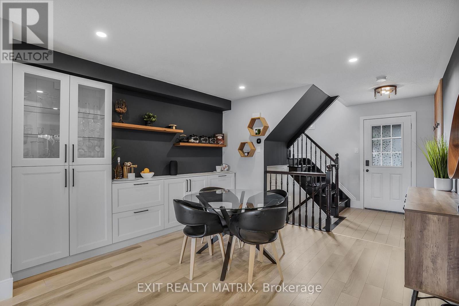180 Soleil Avenue