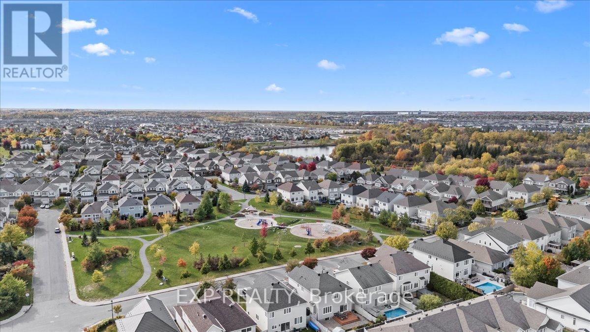 290 Espin Heights