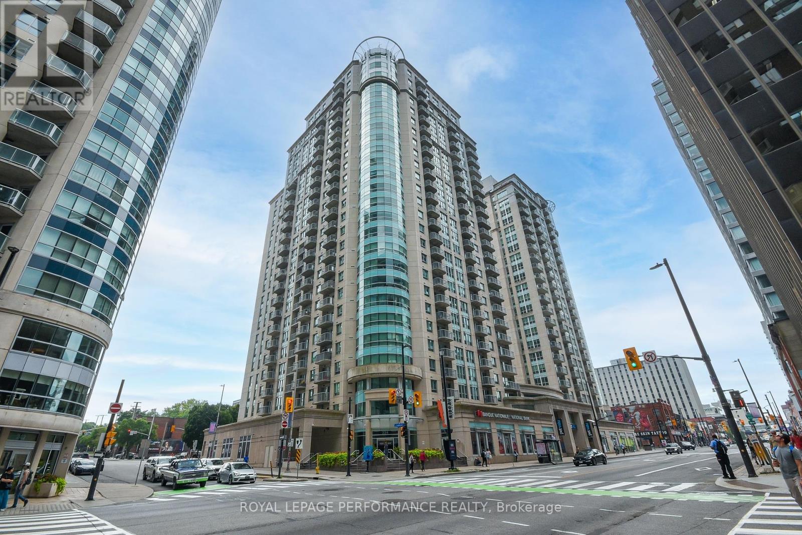 1107 - 234 Rideau Street