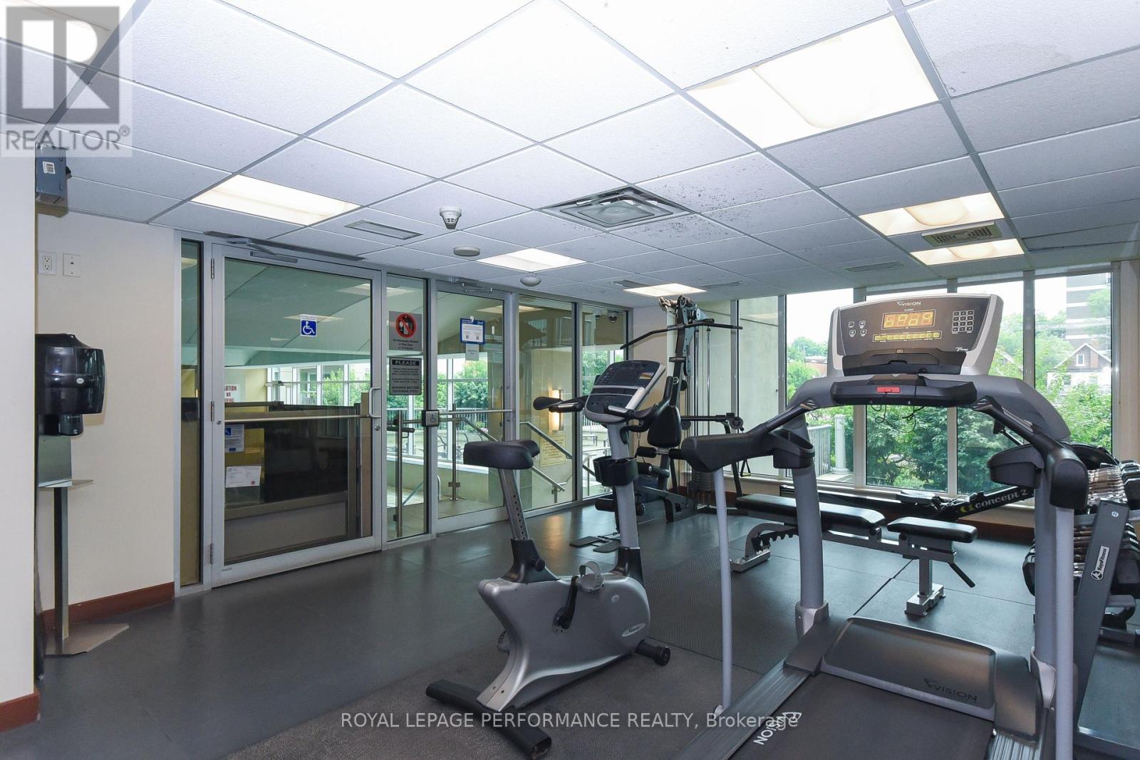 1107 - 234 Rideau Street