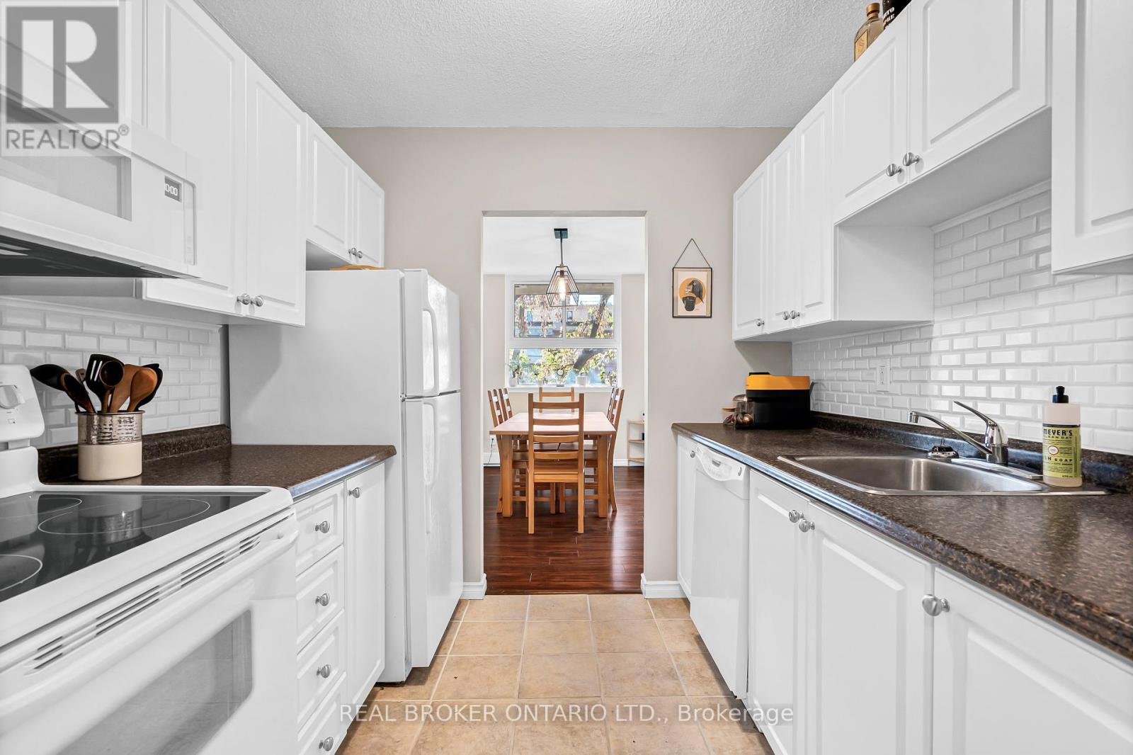 209 - 110 Forward Avenue
