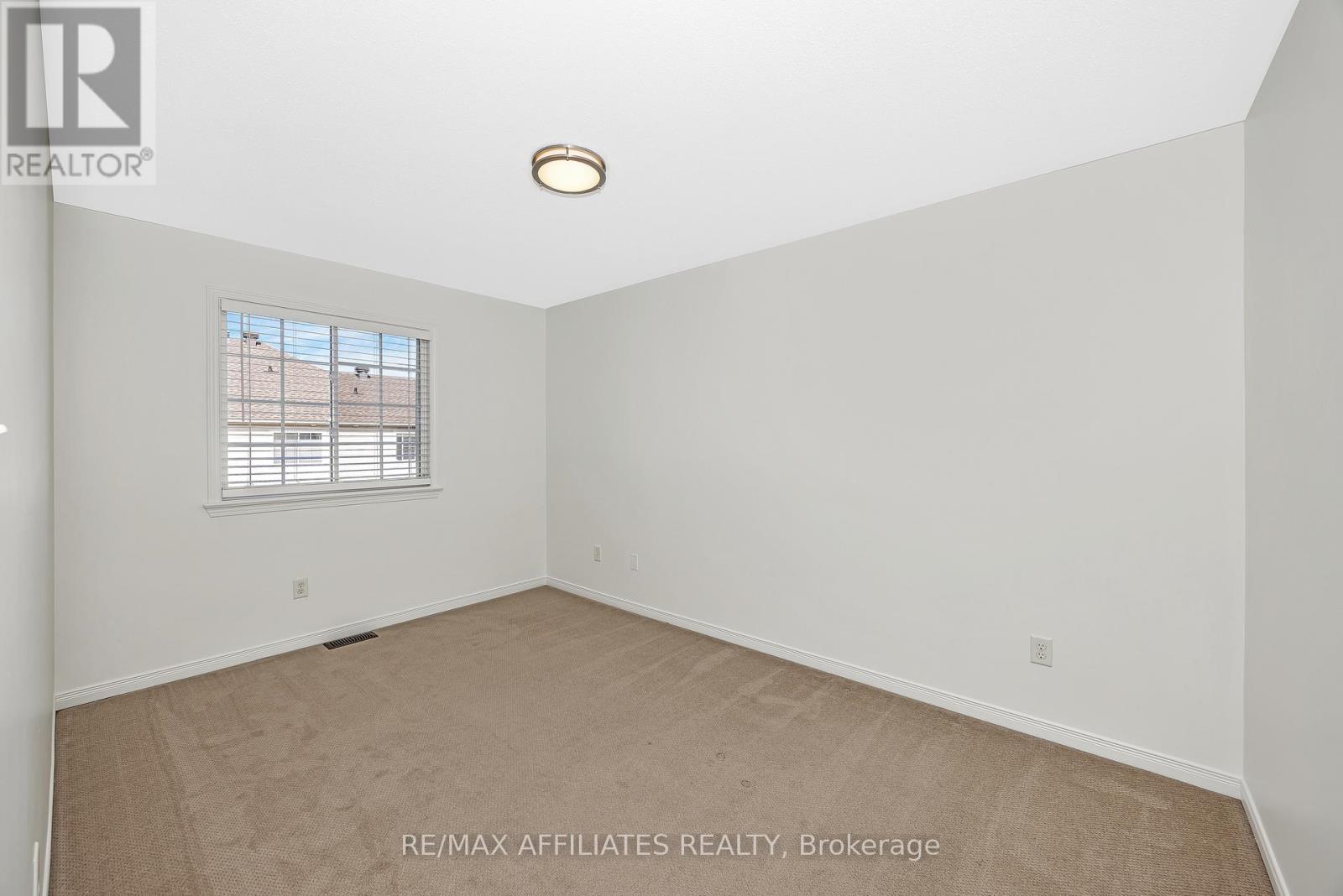 17 Kirkstone Private E