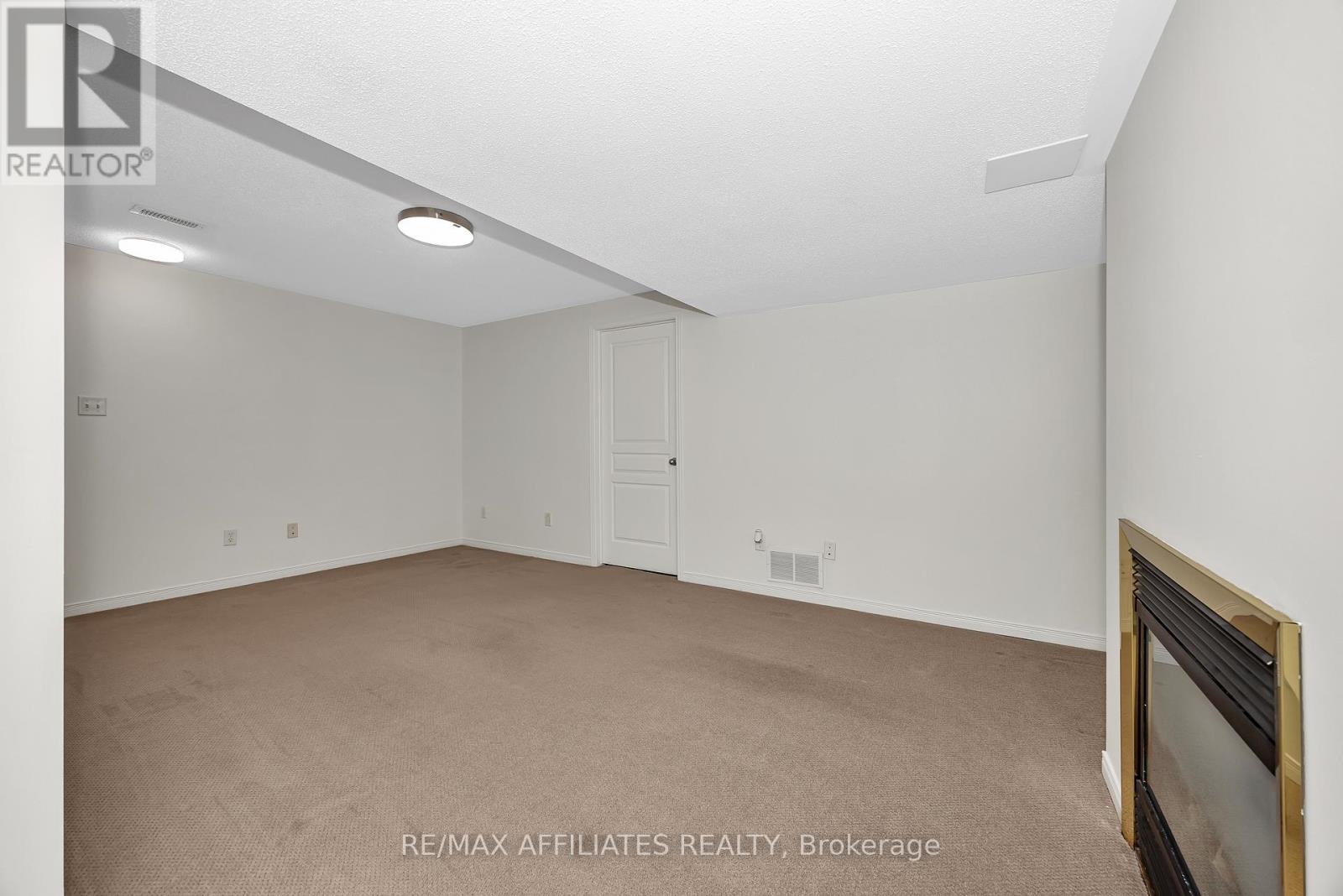 17 Kirkstone Private E