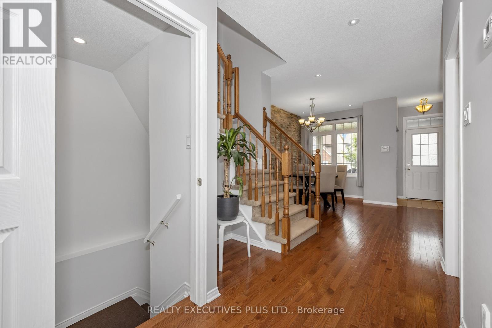 341 Jasper Crescent