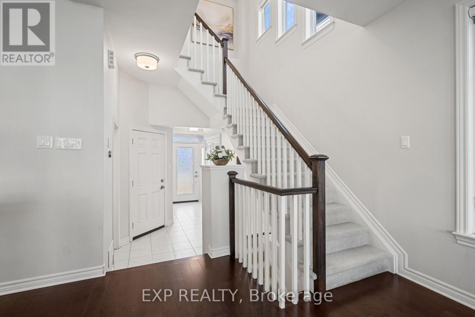 512 Edenwylde Drive E