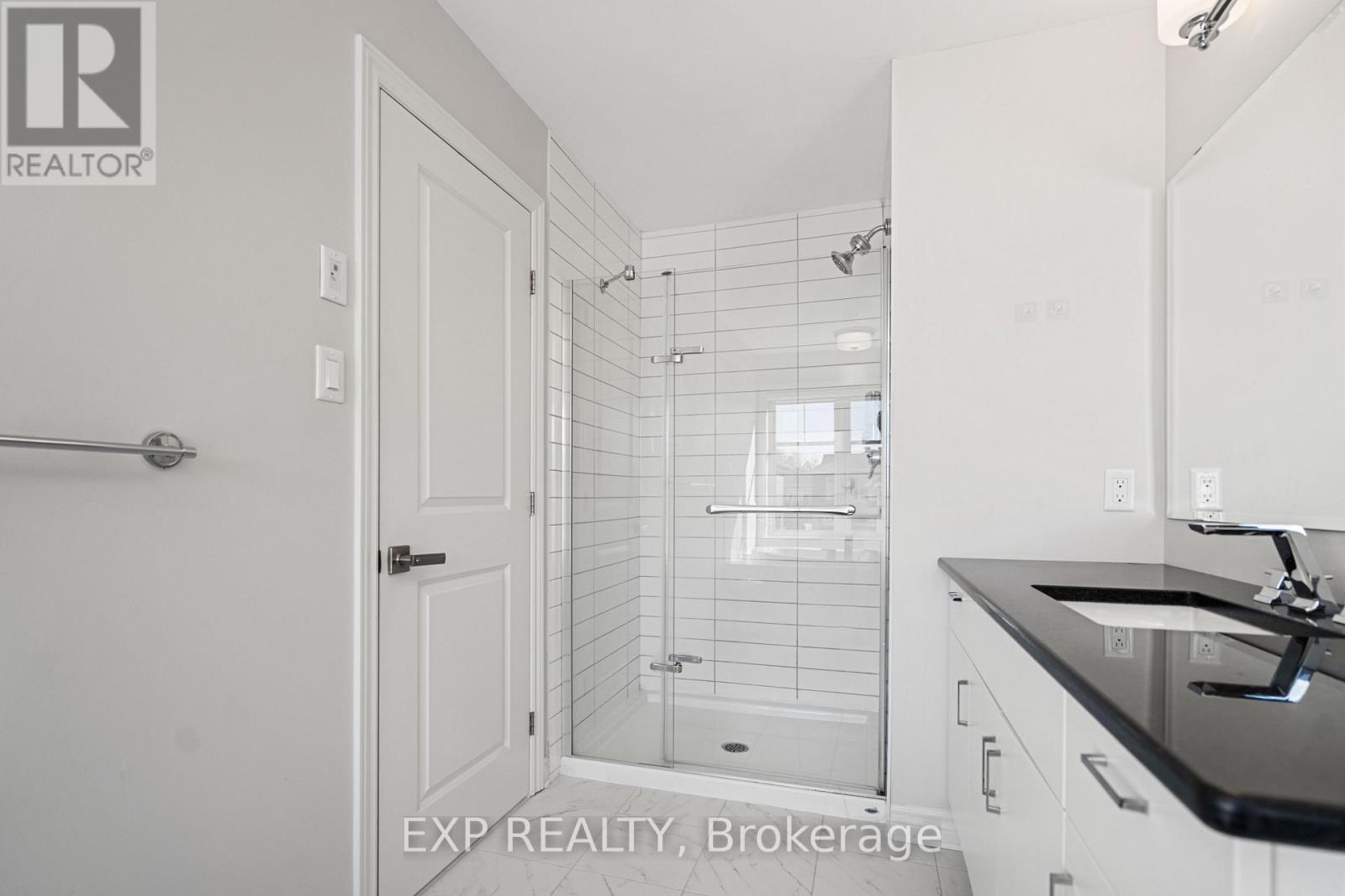 512 Edenwylde Drive E