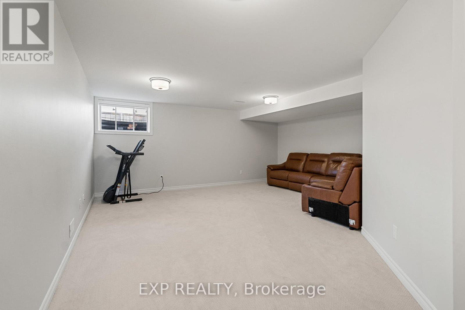 512 Edenwylde Drive E