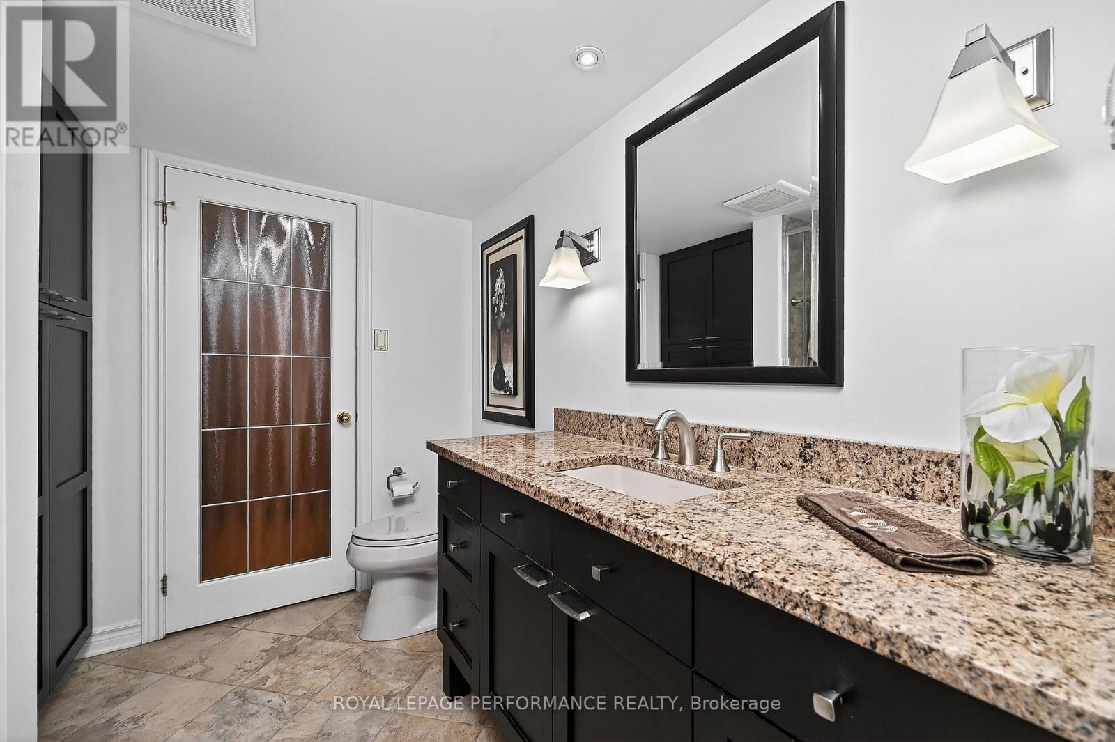 203 - 120 Darlington Private